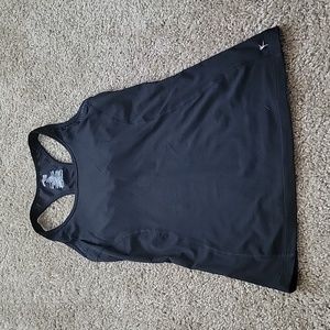 Danskin Now workout tanktop with shelf bra